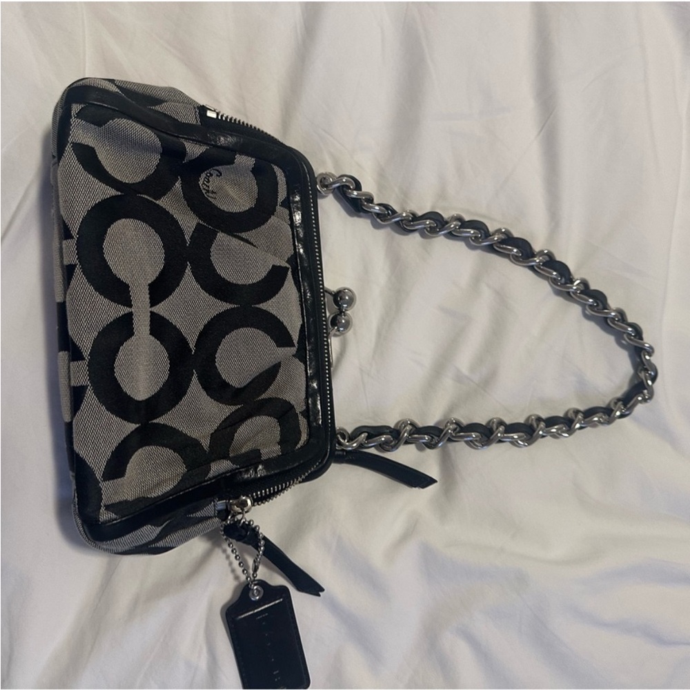 2009 Coach Parker chain shoulder Bag